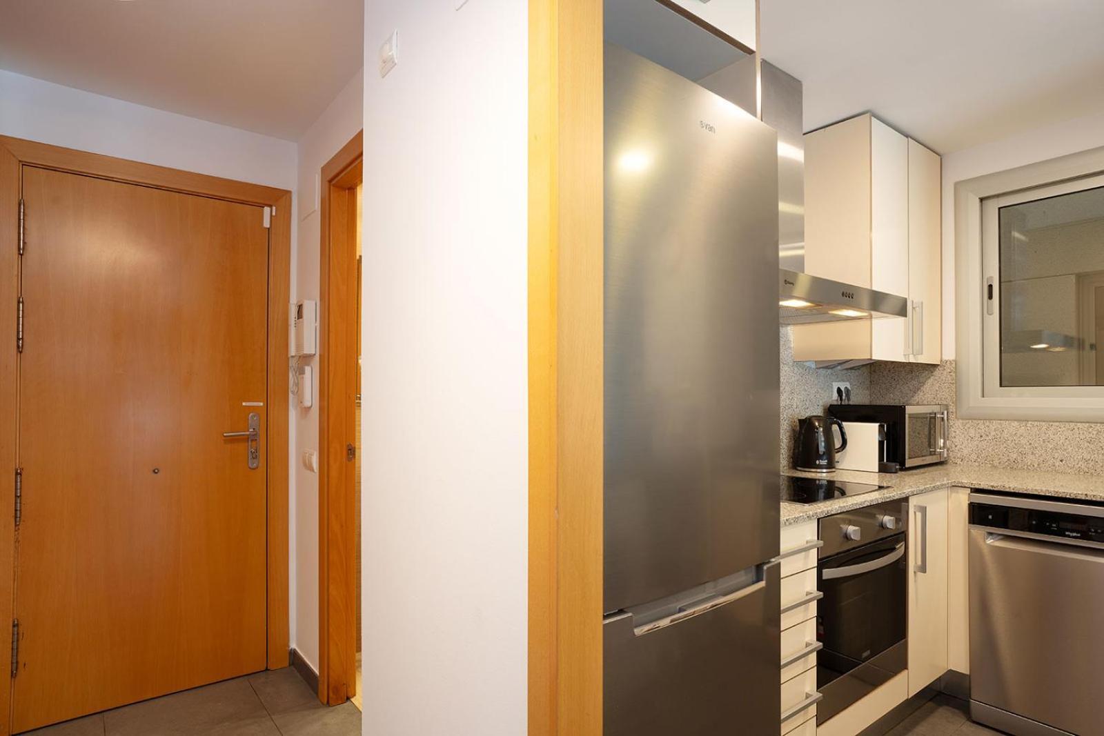 Modern Apartment Near Pl. Espana Барселона Экстерьер фото