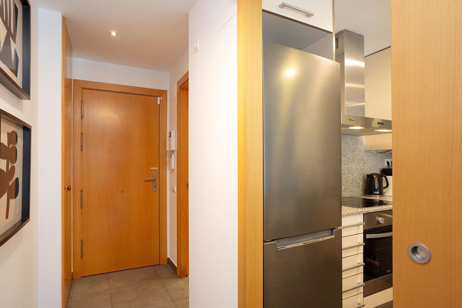 Modern Apartment Near Pl. Espana Барселона Экстерьер фото